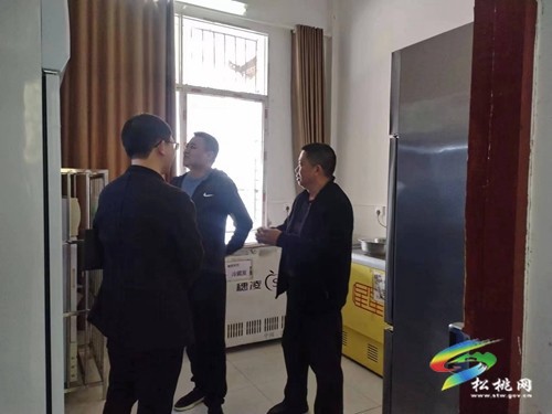 【全民國(guó)家安全教育日】寨英鎮(zhèn)開展學(xué)校食堂食品安全專項(xiàng)檢查?
