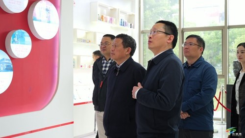 龍群躍帶隊(duì)赴寧夏、安徽、江蘇等地開(kāi)展招商引資考察