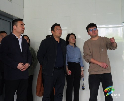 吳廷友帶隊赴浙江招商引資考察