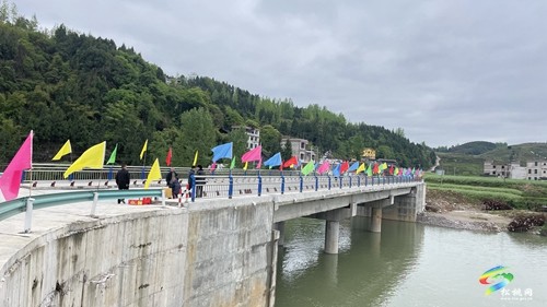 大坪場鎮(zhèn)：連通兩岸六村的大橋正式開通