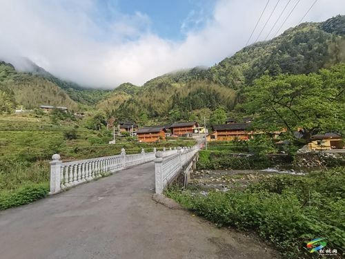 松桃桃花源社區(qū)：原生態(tài)美景讓群眾吃上旅游飯