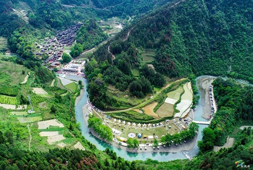 盤信鎮(zhèn)：“強(qiáng)村富民”蹚出鄉(xiāng)村振興共富路