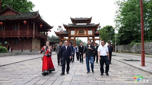 云南省屏邊縣黨政代表團(tuán)來我縣考察調(diào)研