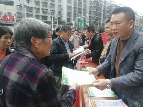 縣城市管理局開展學(xué)習(xí)“《民法典》 護(hù)航新時(shí)代美好生活”活動(dòng)