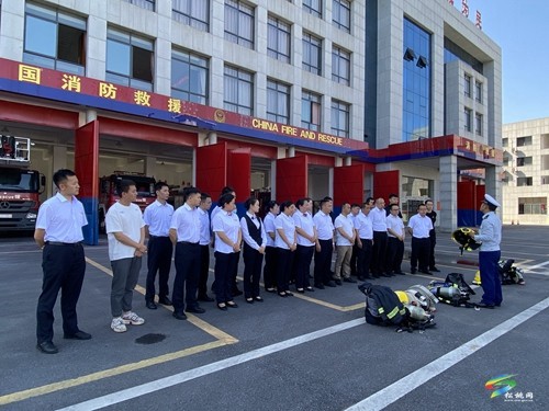 松銅高速公路全體職工走進(jìn)消防參觀學(xué)習(xí)