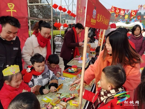 潤知學(xué)府舉辦“年貨大街”元旦親子活動(dòng)