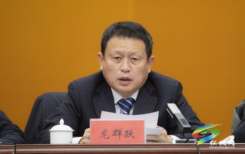 縣委經(jīng)濟(jì)工作會(huì)議召開(kāi)