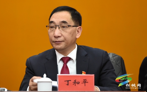 縣委經(jīng)濟(jì)工作會(huì)議召開(kāi)