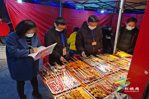 甘龍鎮(zhèn)開展冷鏈?zhǔn)称芬咔榉揽貙ｍ?xiàng)檢查