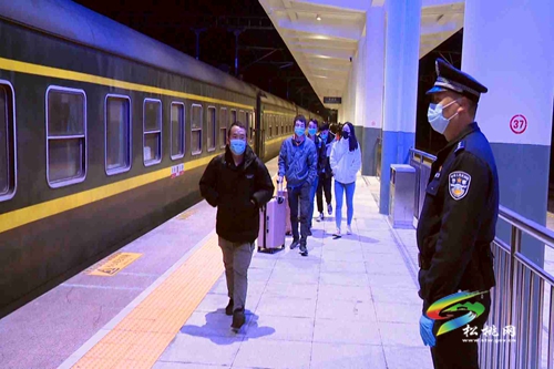 渝懷鐵路K9263\K9264列車運(yùn)行區(qū)間延至松桃站