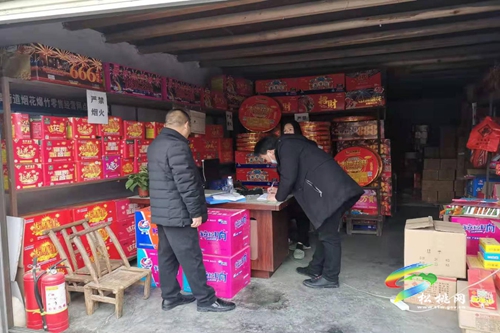 蓼皋街道開展春節(jié)前夕煙花爆竹專項(xiàng)整治行動(dòng)