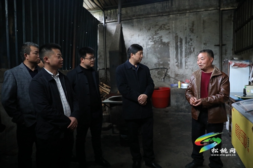 市委宣傳部走訪慰問全國道德模范提名獎獲得者劉仁平