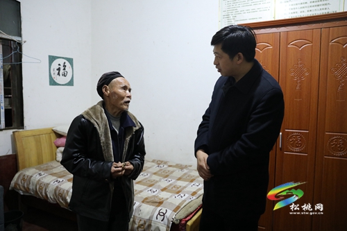 市委宣傳部走訪慰問全國道德模范提名獎獲得者劉仁平