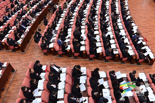 松桃苗族自治縣十六屆人大五次會議隆重開幕
