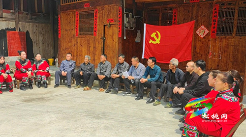 【奮斗百年路 啟航新征程】芭蕉社區(qū)：雙語講黨史走“新”更走“心”