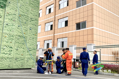 萌娃進消防 零距離學習消防知識