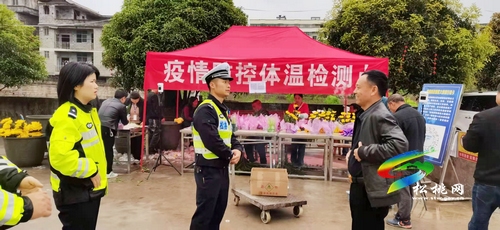 【網(wǎng)絡(luò)中國(guó)節(jié)·清明】松桃交警圓滿完成清明節(jié)交通安全保衛(wèi)任務(wù)