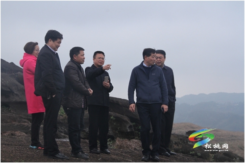 省人大民宗委來松調研民族旅游產業(yè)發(fā)展等工作
