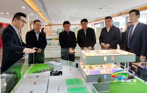 龍群躍帶隊(duì)赴西安、長(zhǎng)沙等地開(kāi)展招商引資考察
