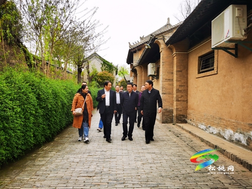 龍群躍帶隊(duì)赴西安、長(zhǎng)沙等地開(kāi)展招商引資考察