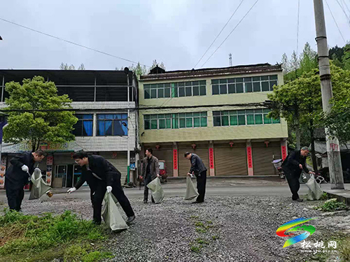 ​【奮斗百年路 啟航新征程】​孟溪鎮(zhèn)：全民參與開(kāi)展環(huán)境衛(wèi)生整治，同心協(xié)力共建幸福美好家園