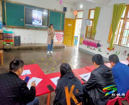 ​大路第二幼兒園開(kāi)展“立德樹(shù)人、做人民滿意的好老師”師德師風(fēng)演講比賽