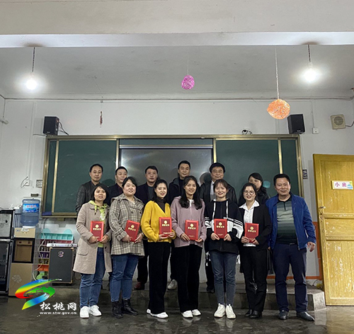 ​大路第二幼兒園開(kāi)展“立德樹(shù)人、做人民滿意的好老師”師德師風(fēng)演講比賽