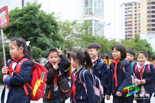 松桃實驗小學：隊前教育 傳遞星星火炬