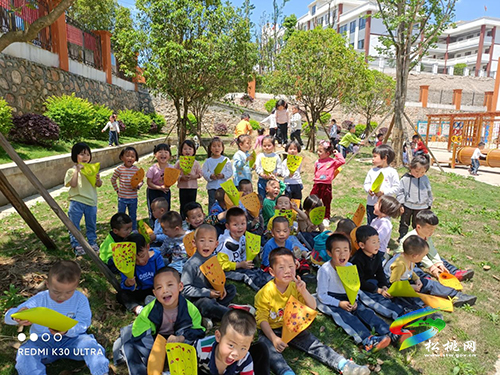 你陪我長大，我陪你變老——松桃第八幼兒園母親節(jié)活動