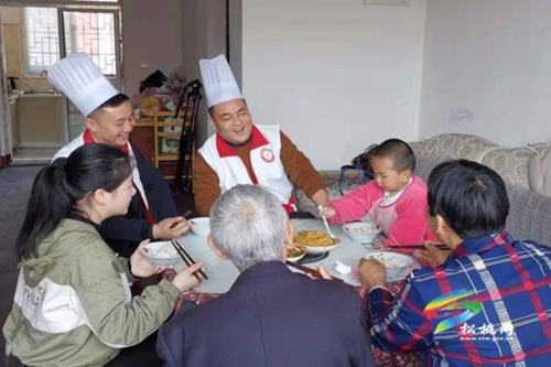 廚師進(jìn)家庭 讓文明實(shí)踐活動(dòng)更有“滋味”