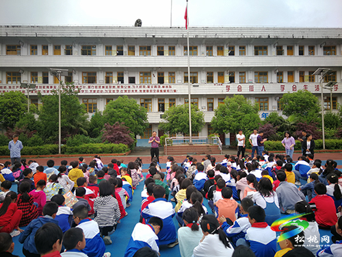 大路鎮(zhèn)完小開展防災減災演練活動