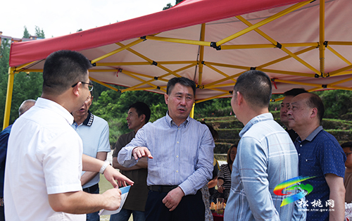 ​江蘇省工商聯(lián)副主席郭東升一行來松桃考察