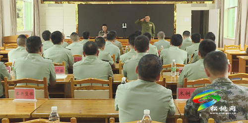 “四史三情宣講行　志愿五老頌黨恩”進(jìn)軍營宣講活動走進(jìn)縣人武部