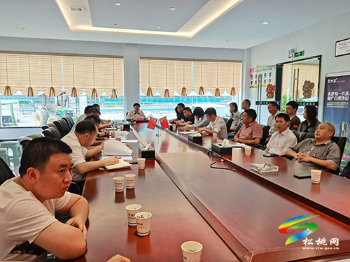 【奮斗百年路 啟航新征程】市生態(tài)環(huán)境局松桃分局、印江分局黨支部聯(lián)合開展革命傳統(tǒng)教育系列活動(dòng)