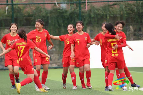 高考未至 松桃民族中學(xué)女足再傳捷報(bào)
