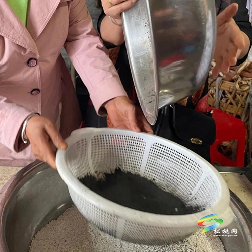 【網(wǎng)絡(luò)中國節(jié)·端午】端午佳節(jié)灰粽飄香