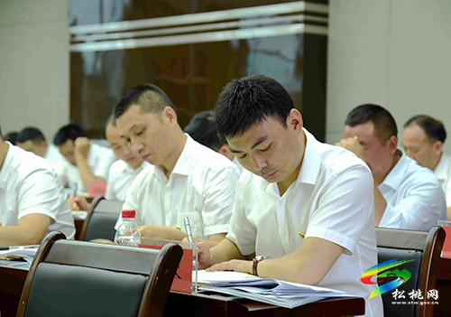 全市紀(jì)檢監(jiān)察志編纂工作推進(jìn)會(huì)在松桃召開