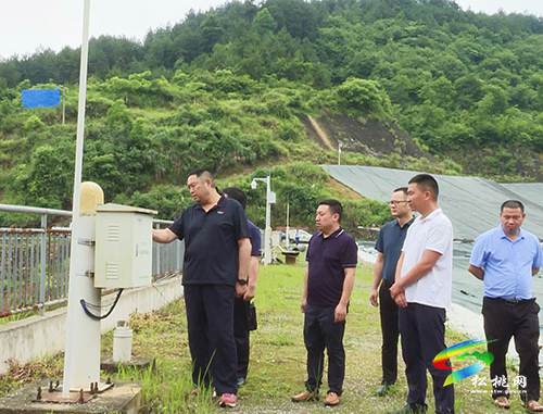 黃愛民到巴湯灣錳渣集中處理庫調研