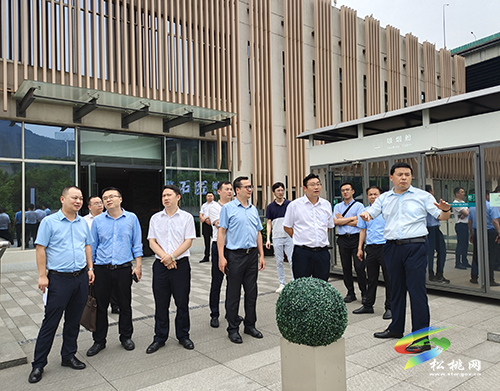 吳廷友帶隊(duì)赴重慶招商