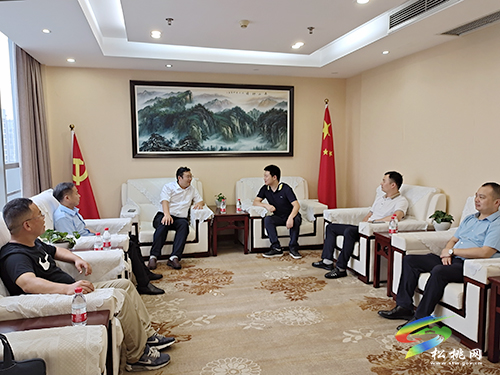 吳廷友帶隊(duì)赴重慶招商