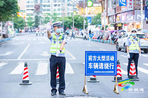 松桃交警大隊(duì)圓滿完成松桃慶祝建黨100周年文藝晚會(huì)活動(dòng)期間道路交通安保工作