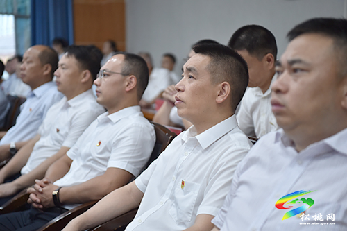 松桃收聽收看慶祝中國共產(chǎn)黨成立100周年大會