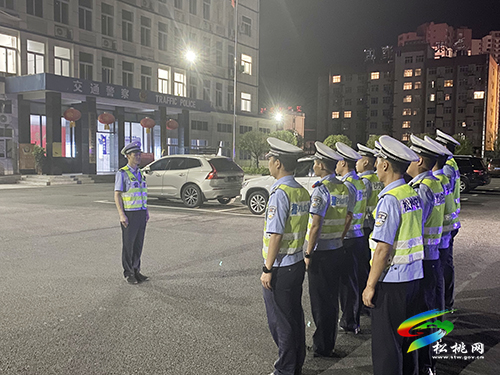 松桃交警開展夜查行動查獲酒駕10起