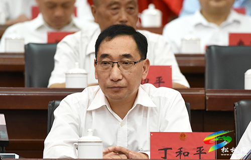 松桃苗族自治縣第十六屆人民代表大會(huì)第六次會(huì)議勝利閉幕