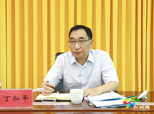 中共松桃苗族自治縣委財(cái)經(jīng)委員會(huì)2021年第4次會(huì)議召開