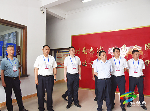 市域社會(huì)治理現(xiàn)代化現(xiàn)場(chǎng)觀摩會(huì)走進(jìn)松桃