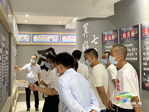 冷水溪鎮(zhèn)開(kāi)展黨風(fēng)廉政建設(shè)警示教育活動(dòng)