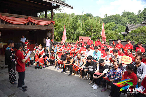 松桃：“七一”宣講進基層，苗漢雙語暖民心