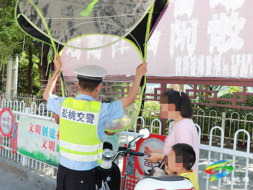 松桃交警大隊(duì)扎實(shí)開(kāi)展摩托車、電動(dòng)摩托車交通違法整治工作