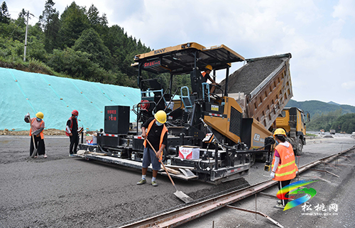 松桃：重點工程建設忙，防疫工期兩不誤
